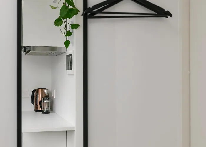 Appartement For One - White *